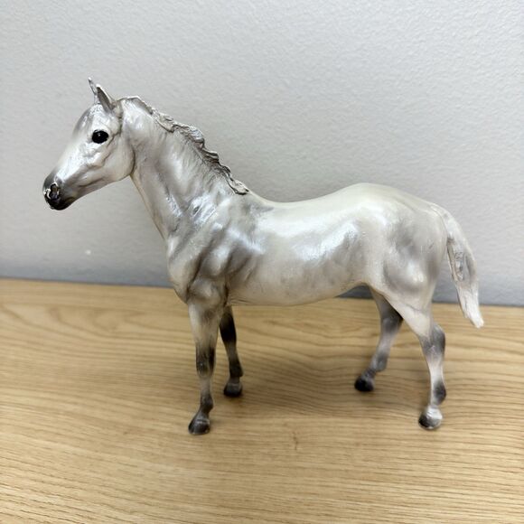 Breyer Horse Lot of two #62031 Duchess Grey Thoroughbred 1:12 Pearlescent Shiny - Picture 2 of 8